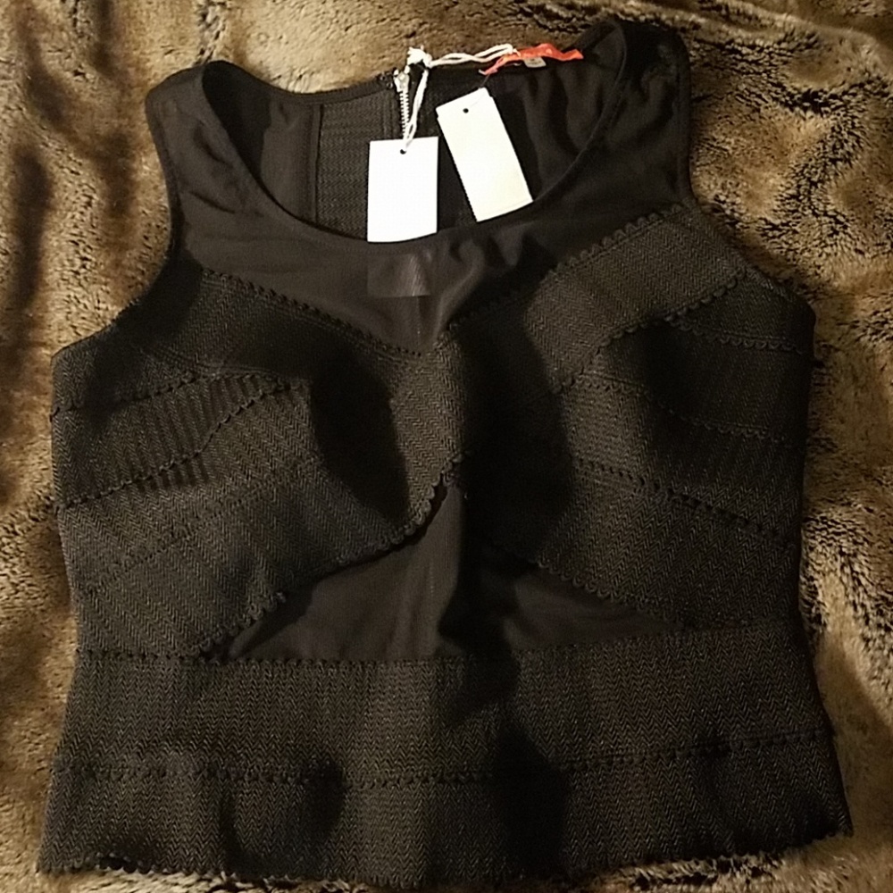 Black crop top